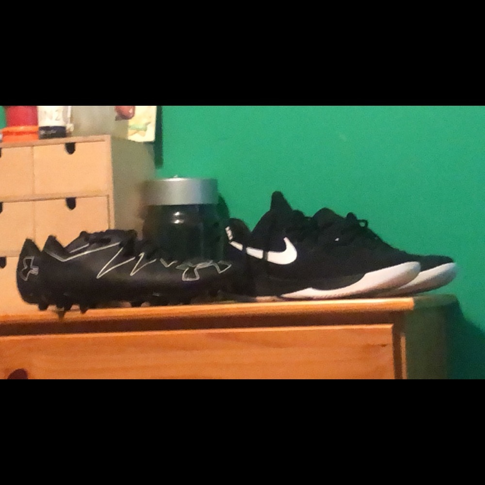 Nike LeBron witness lll shoes & lowcut UA cleats